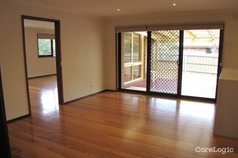 Property photo of 27 Streeton Circuit Mill Park VIC 3082