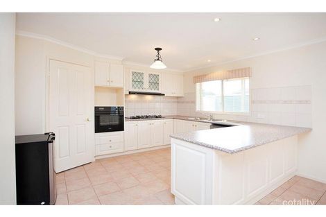 Property photo of 14 Archeron Court Caroline Springs VIC 3023