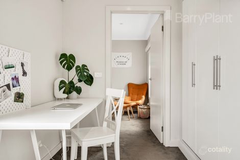 Property photo of 2/26-28 Boldrewood Parade Reservoir VIC 3073