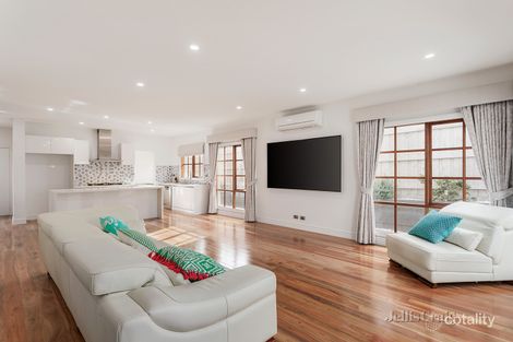 Property photo of 2/7 Langtree Court Blackburn VIC 3130