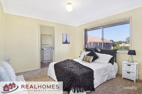 Property photo of 6/113 The Lakes Drive Glenmore Park NSW 2745