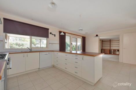 Property photo of 41 Coster Circle Traralgon VIC 3844