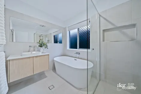 Property photo of 7 Bamboo Road Greenbank QLD 4124