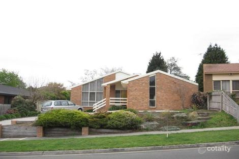 10 Balmain Dr, Berwick, VIC 3806