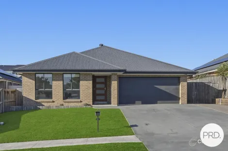 4 Mittagong St, Tullimbar, NSW 2527