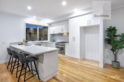 Property photo of 2/13 Waratah Avenue Tullamarine VIC 3043