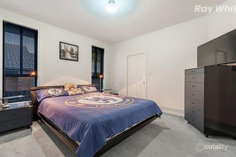 Property photo of 42 Arthur Phillip Way Mill Park VIC 3082