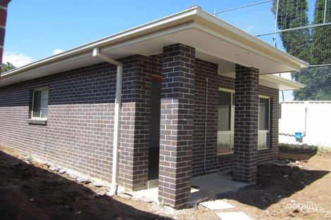 3 Holbrook St, Bossley Park, NSW 2176