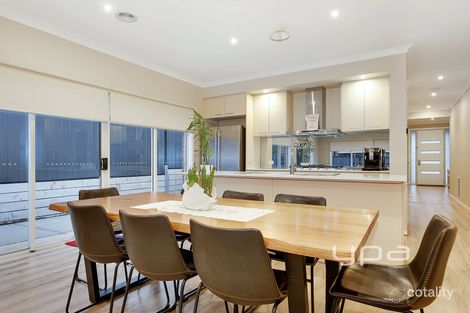 Property photo of 13 Milswyn Street Craigieburn VIC 3064