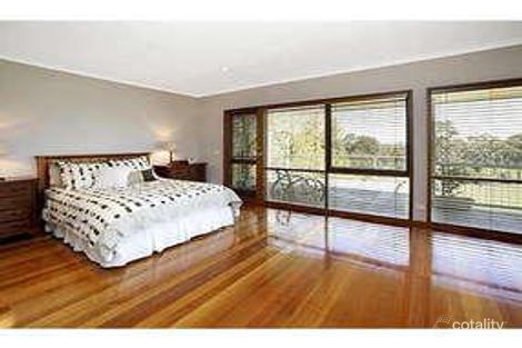 Property photo of 59 Willow Grove Kew East VIC 3102