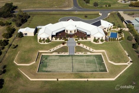 21 Highfield Dr, Longford, VIC 3851