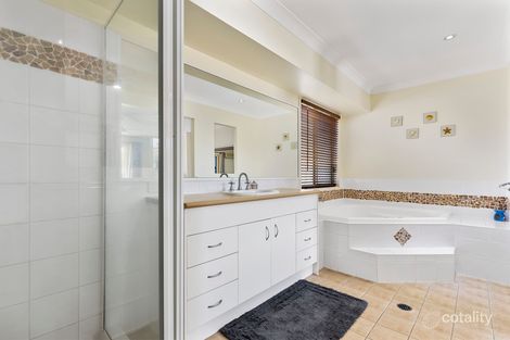 Property photo of 15 Outlook Place Narangba QLD 4504