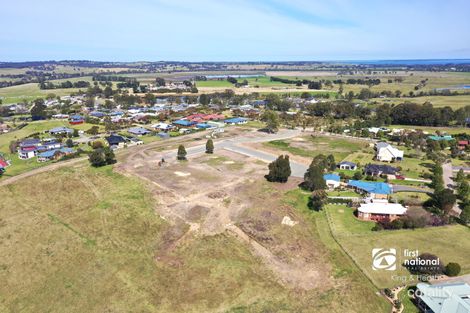 16 Tamhaven Dr, Swan Reach, VIC 3903