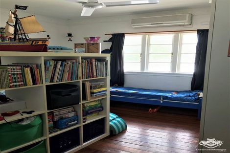 Property photo of 15 Marshall Avenue Seven Hills QLD 4170