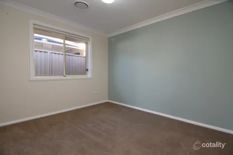 Property photo of 6 Granite Rise Kelso NSW 2795
