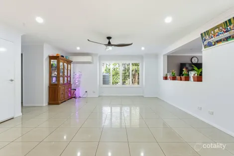 Property photo of 189 Lakeside Avenue Springfield Lakes QLD 4300