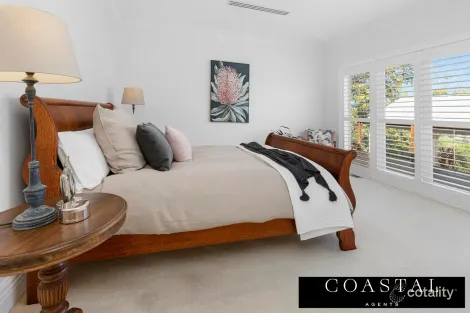 Property photo of 17 Eumeralla Grove Mount Eliza VIC 3930