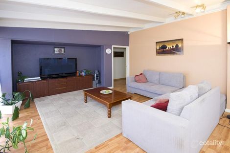 Property photo of 10 Chapman Street Swan View WA 6056