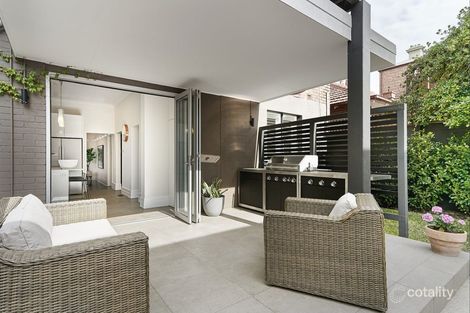 Property photo of 2/198 Kerferd Road Albert Park VIC 3206