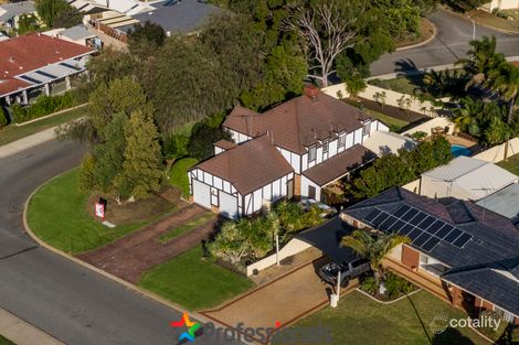 9 Oaklands Ave, Halls Head, WA 6210