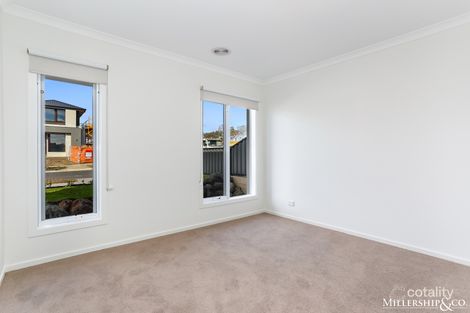 Property photo of 16 St Marks Court Mernda VIC 3754
