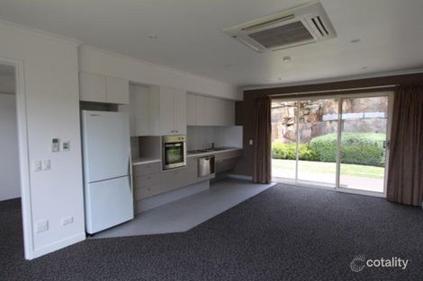 Property photo of 7/2 Moirunna Road Lindisfarne TAS 7015
