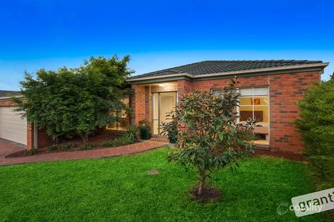 Property photo of 12 Mathoura Court Berwick VIC 3806