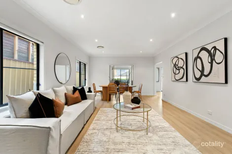 Property photo of 16 Bordeaux Crescent Castle Hill NSW 2154