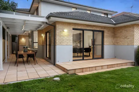 Property photo of 16 Bordeaux Crescent Castle Hill NSW 2154