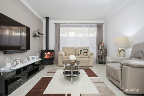 Property photo of 18 Rosecomb Road Spring Farm NSW 2570