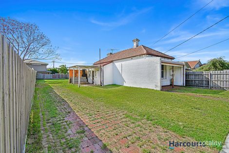 Property photo of 2 Camden Road Hughesdale VIC 3166