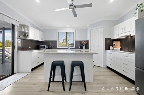 Property photo of 11 Hunter Close Lochinvar NSW 2321