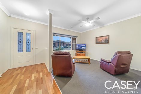 Property photo of 15 Durnoch Place Cranbourne VIC 3977