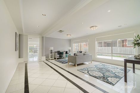 Property photo of 55 McIntyre Avenue Roxburgh Park VIC 3064