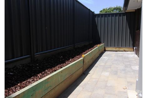Property photo of 2/26 Yallambee Drive Kennington VIC 3550