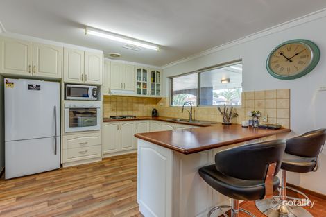 4 Shelburn Rd, Thornlie, WA 6108