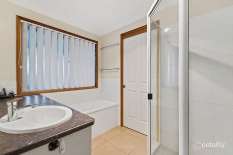 Property photo of 48 Gainsborough Drive Glenvale QLD 4350