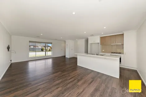 Property photo of 12 Jacombs Street Bungendore NSW 2621