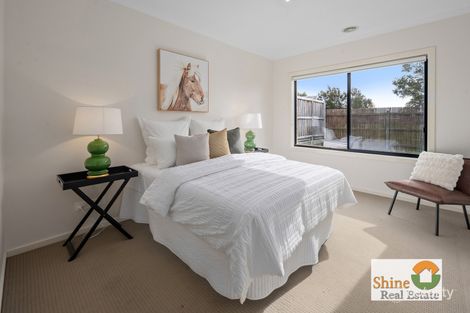 Property photo of 69 Wurrook Circuit North Geelong VIC 3215