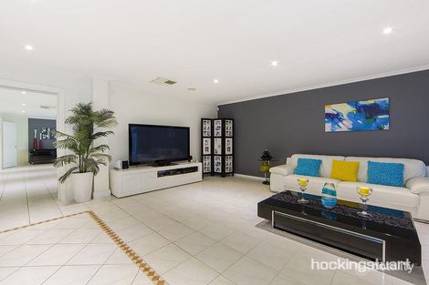 Property photo of 67 Glenbruar Drive Hillside VIC 3037