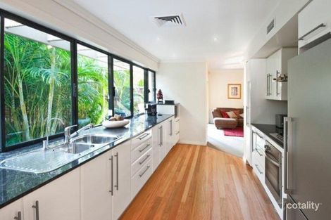 Property photo of 9/26-28 Foamcrest Avenue Newport NSW 2106