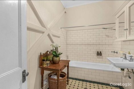 Property photo of 10 Bowler Paddington QLD 4064