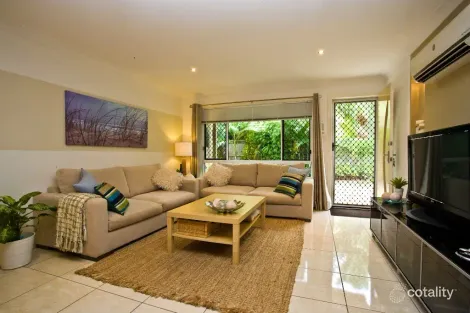 1/20 King St, Woody Point, QLD 4019