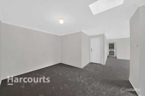 Property photo of 1/7 Kellerman Drive St Helens Park NSW 2560