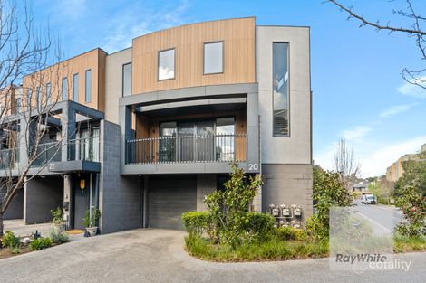 Property photo of 20 Collared Close Bundoora VIC 3083
