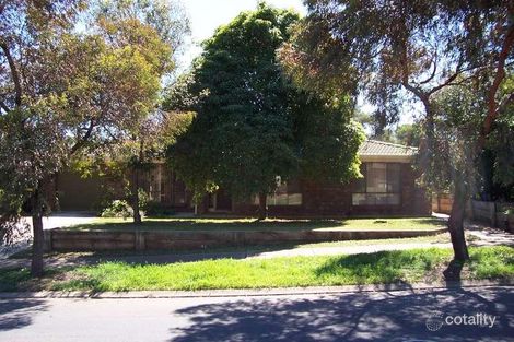 10 Lomalinda Dr, Craigmore, SA 5114