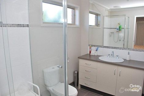 Property photo of 1 Winterton Court Burnside Heights VIC 3023