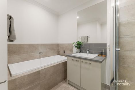 Property photo of 12/641 Mountain Highway Bayswater VIC 3153