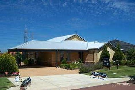 19 Ellesmere Cct, Success, WA 6164