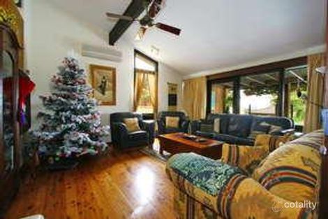 Property photo of 8 Fitzroy Place Barrack Heights NSW 2528
